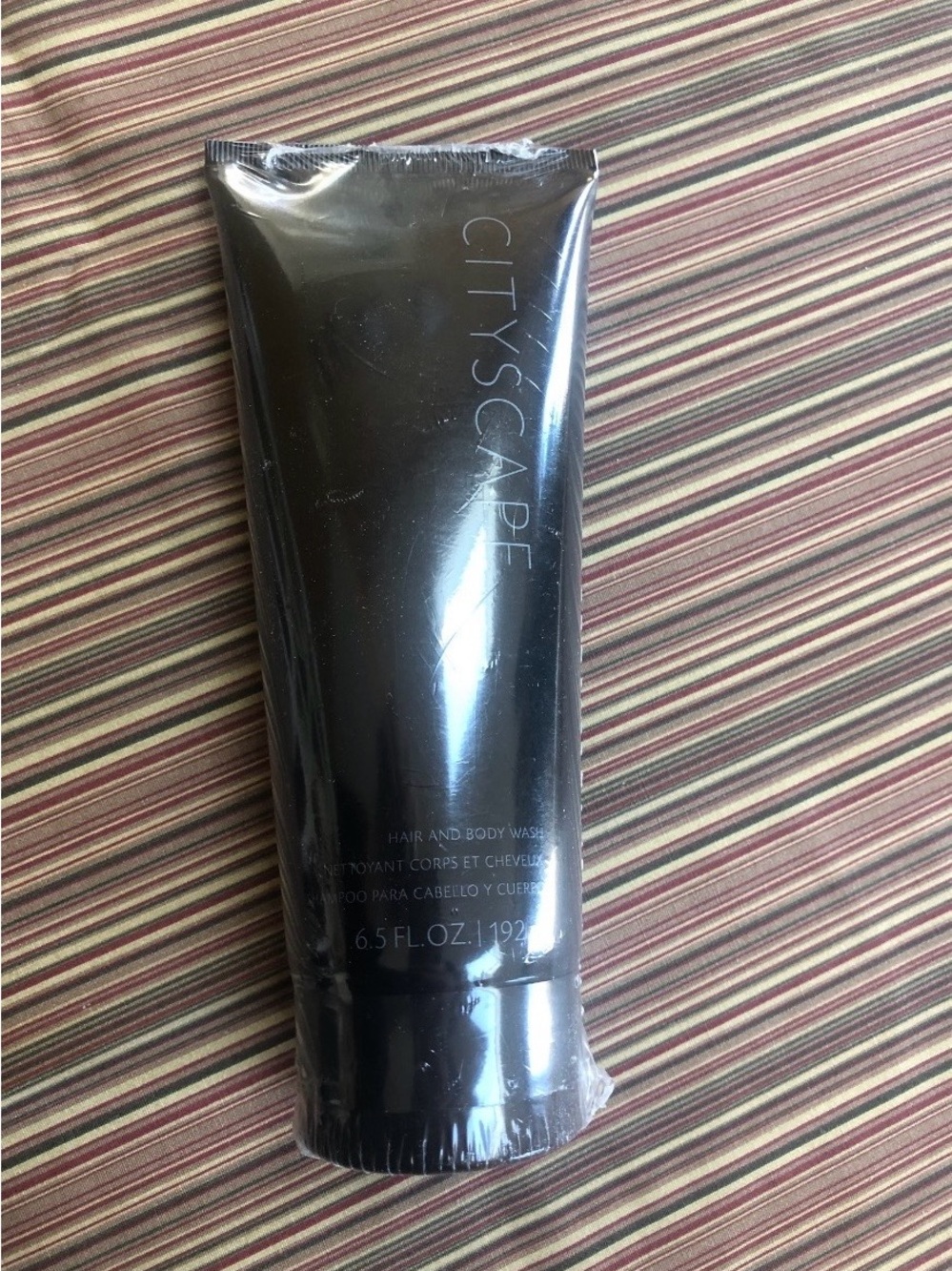 Mary Kay CITYSCAPE Men’s Hair & Body Wash - Black Tube